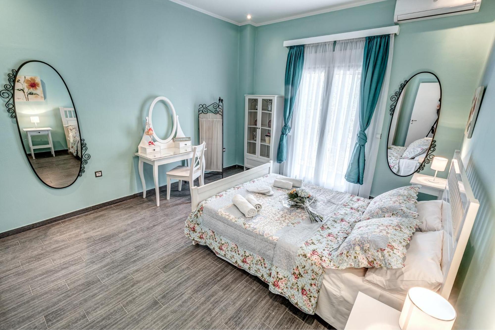 Villa Intemella Kompítsion Dış mekan fotoğraf
