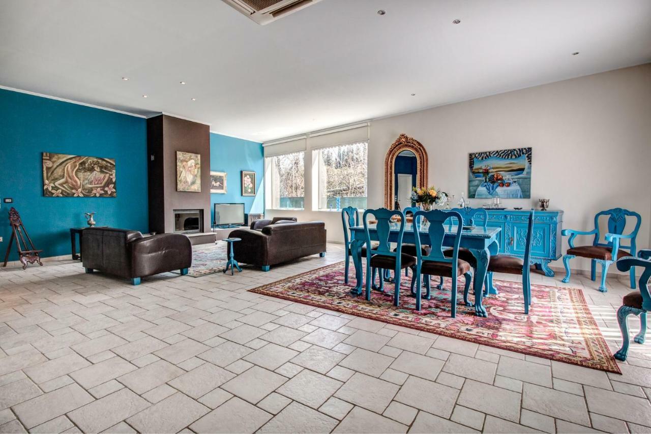 Villa Intemella Kompítsion Dış mekan fotoğraf